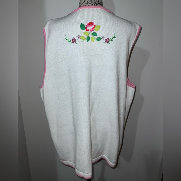 Storybook Knits 3X Floral Embroidered Sweater Vest Cottagecore Pink Trim - Picture 7 of 13